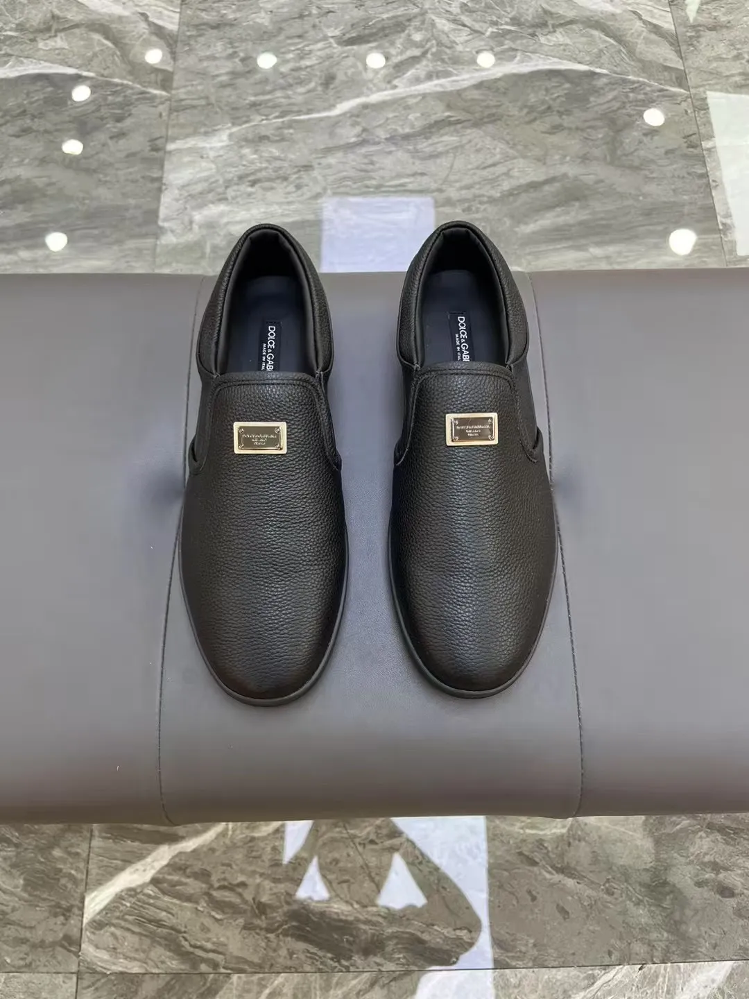 Men's Men's Shoes 💰400 [New Style] 🐝🐝DG men's calfskin sneakers Portofino Yacht shoes, simple and versatile design, unique saddle leather soles. The Dolce &G logo rear wing is the icing on the cake. Imported cowhide + rubber outsole Size: 39-44 (customized at 38.45)